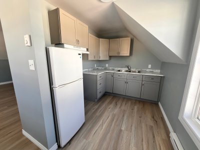 2 bedroom unit on Davenport Sydney — rental in Sydney, NS